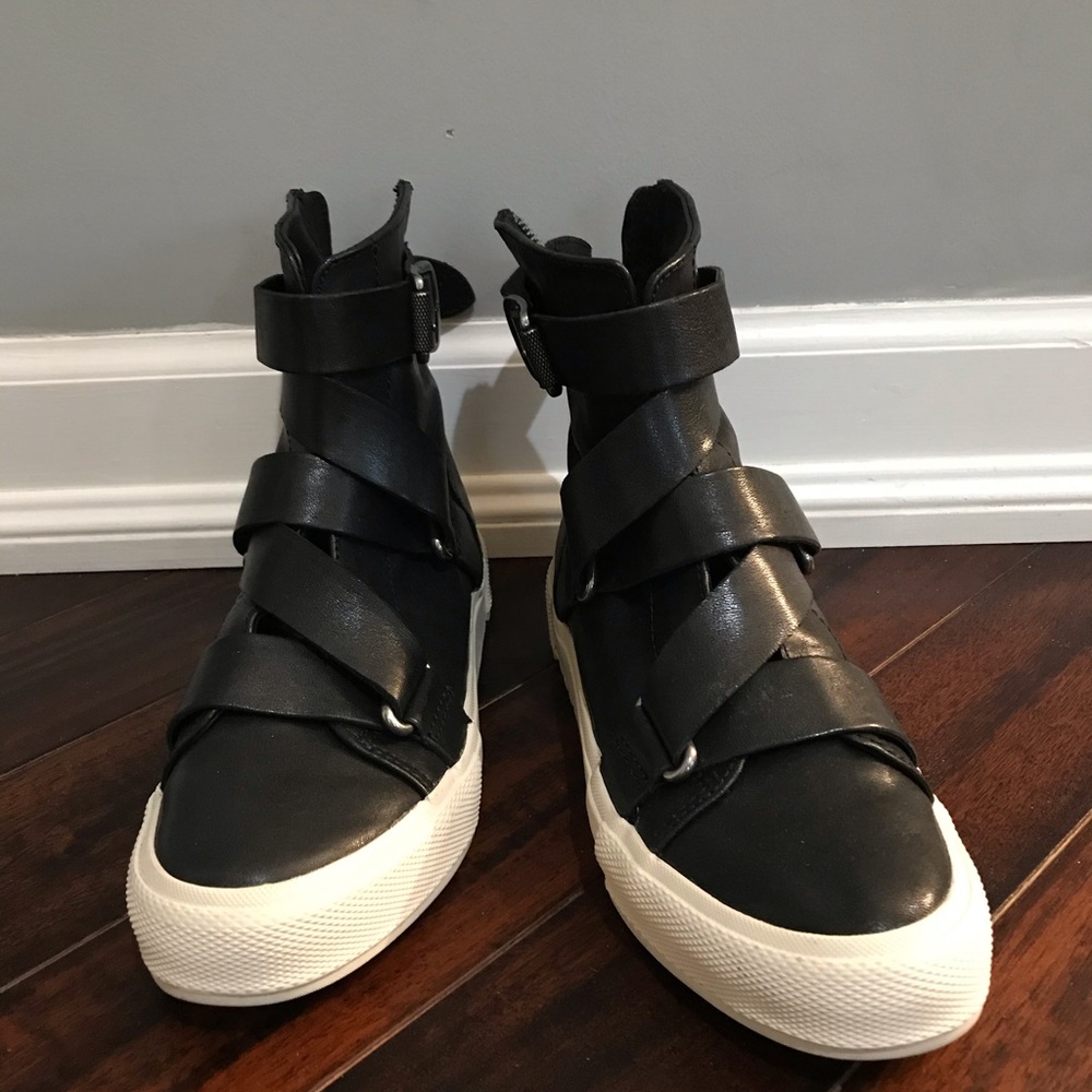 Frye high top Gia Moto- black